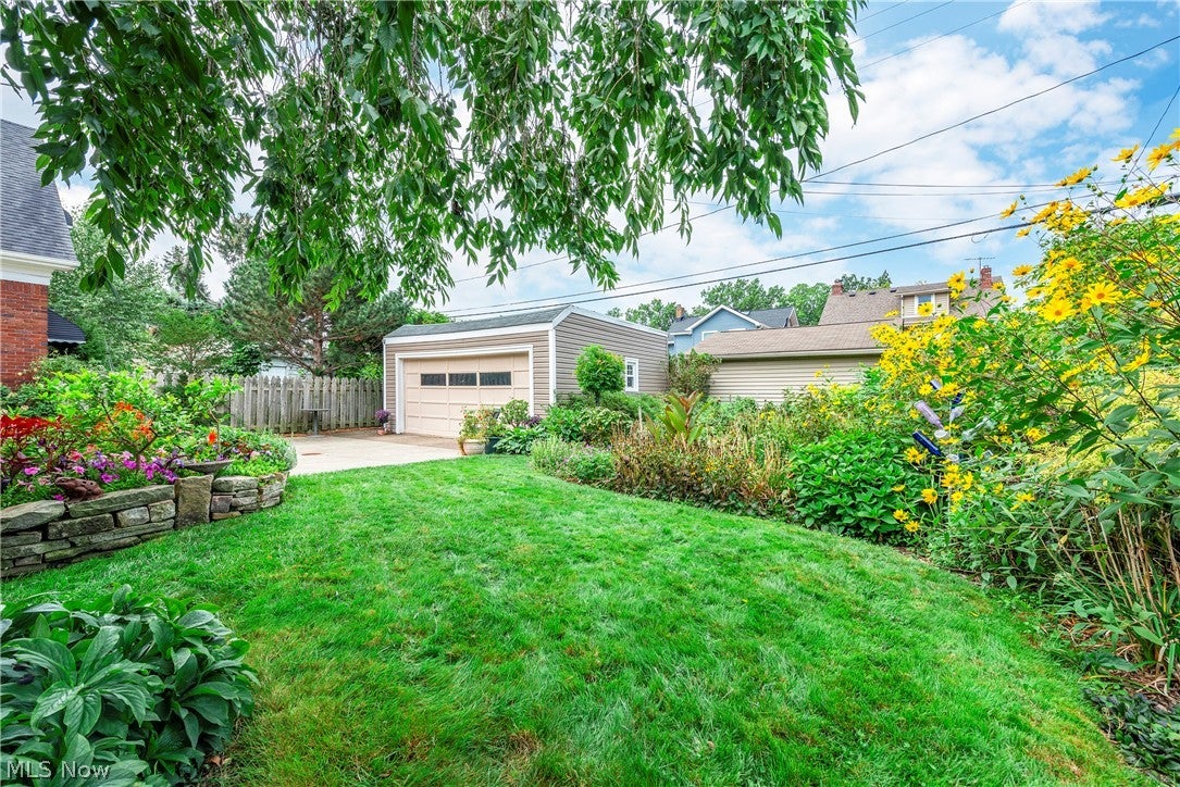 1230 Bunts Road