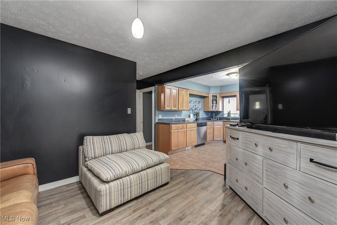 Applewood Sub/Kimberly Town & - Residential