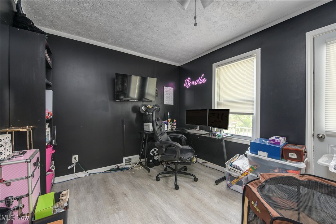 Applewood Sub/Kimberly Town & - Residential