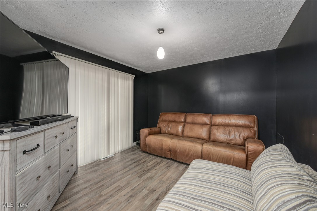 Applewood Sub/Kimberly Town & - Residential