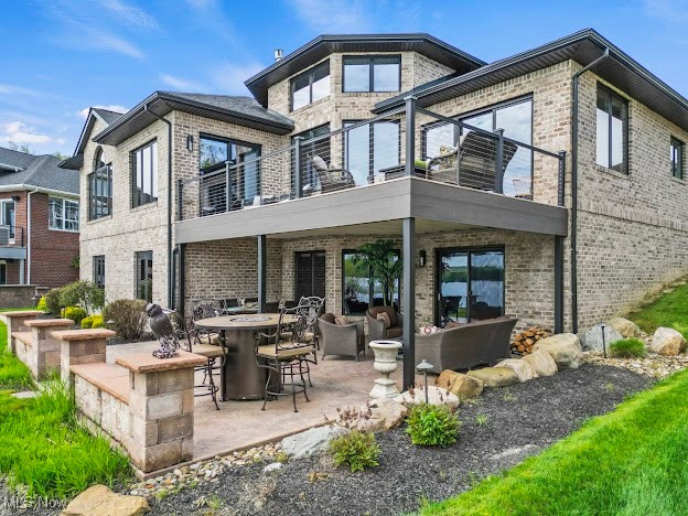 1004 Waters Edge Drive