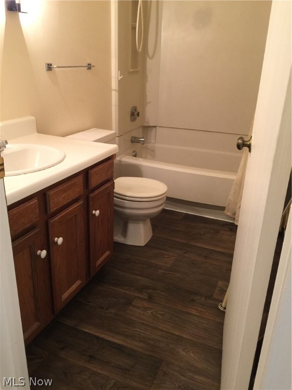 Colonial Courts Condo - Residential