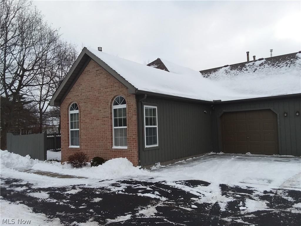 Villas At Mentor On Lake Condo - Residential