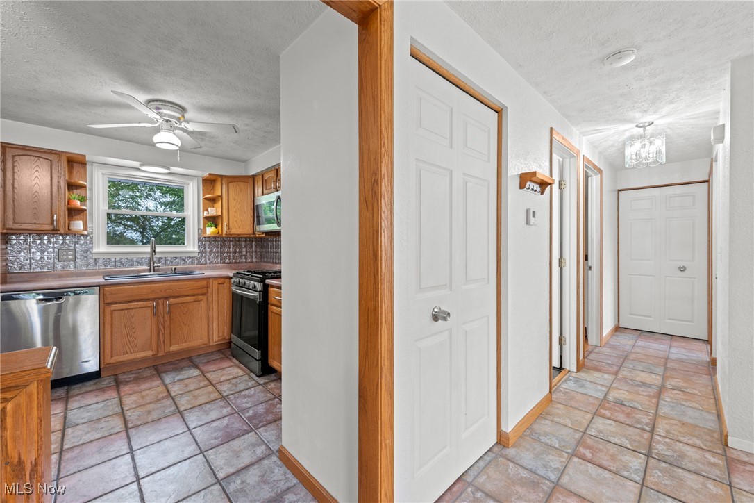 474 Riverview Street, Canal Fulton, Ohio image 18