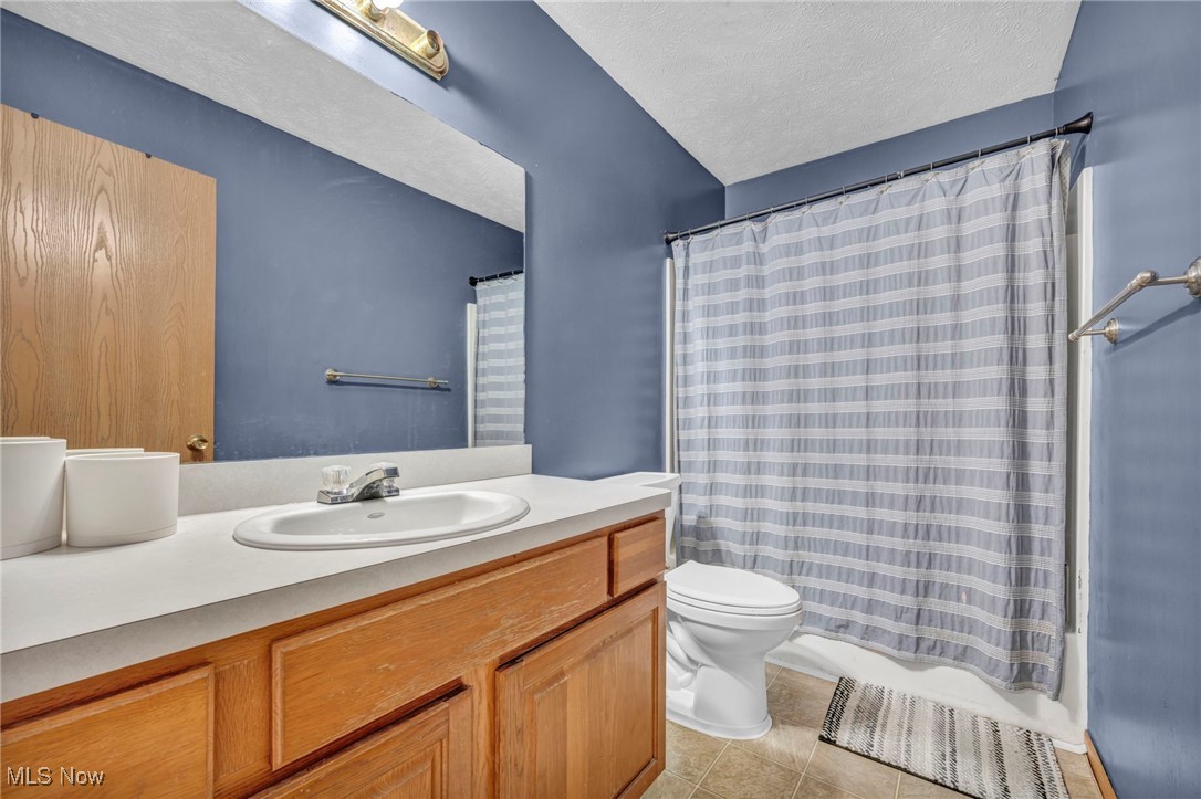 25100 Drakefield Avenue, Euclid, Ohio image 18