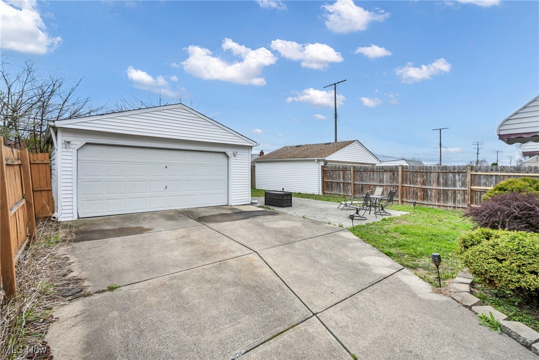 6023 Pelham Drive, Cleveland, Ohio image 3