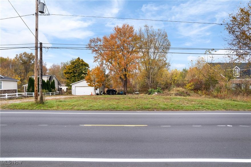a location be any more perfect? Great frontage? Check! Convenient and super accessible? Check! Plenty of room to build? Check!

Come check out this gorgeous 2+ acres of land nestled just minutes from 77 and Green this property is ready for a new owner today! There is a detached garage on the property for work vehicles and plenty of room to do whatever you'd like!