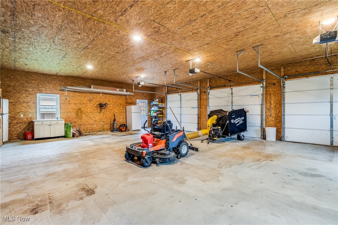 15701 Claridon Troy Road, Burton, Ohio image 31