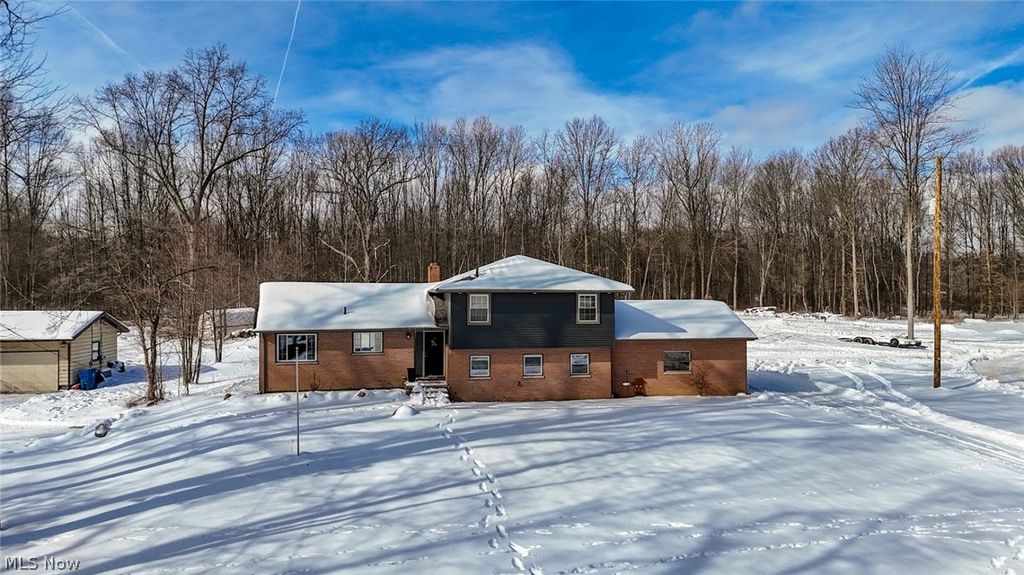 Photo of 5766 Weaver Road, New Franklin, OH 44319 (MLS # 5185310)