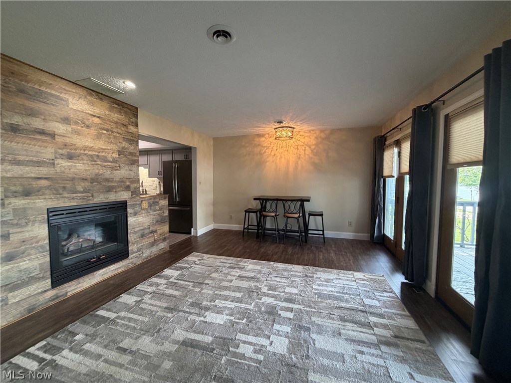 Levee Twnhses - Residential