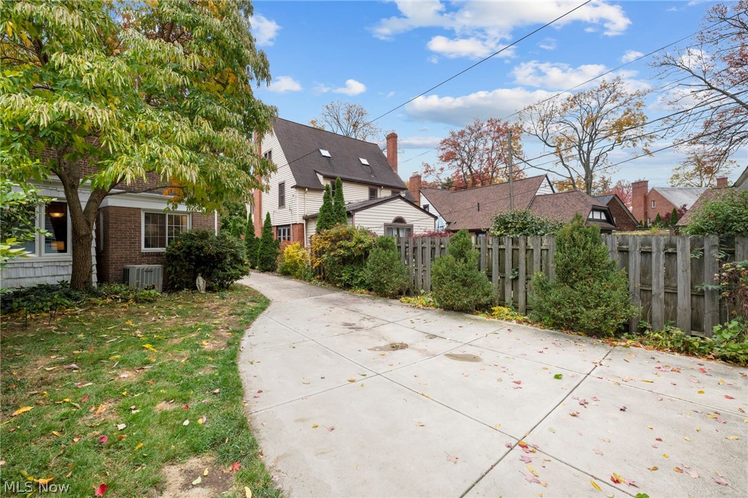 H D Coffinberry Estate - Residential