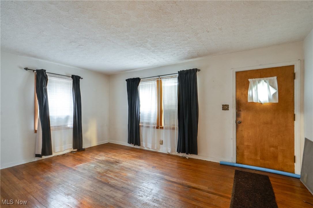 958 Carpenter Street, Akron, Ohio image 3