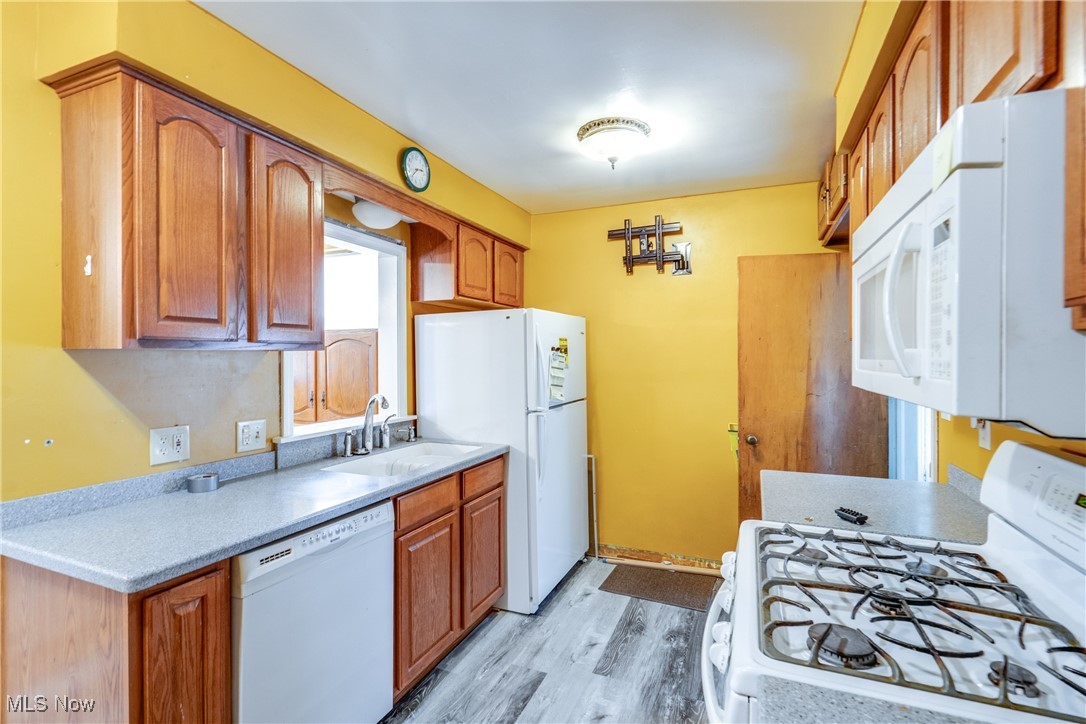 958 Carpenter Street, Akron, Ohio image 12