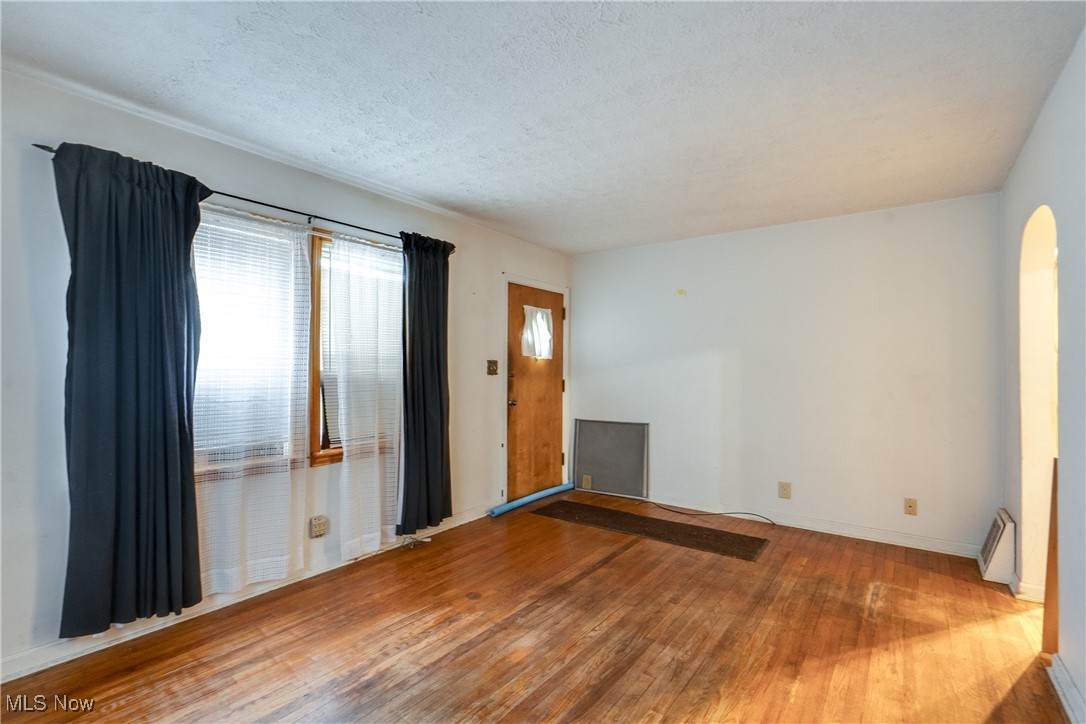 958 Carpenter Street, Akron, Ohio image 6
