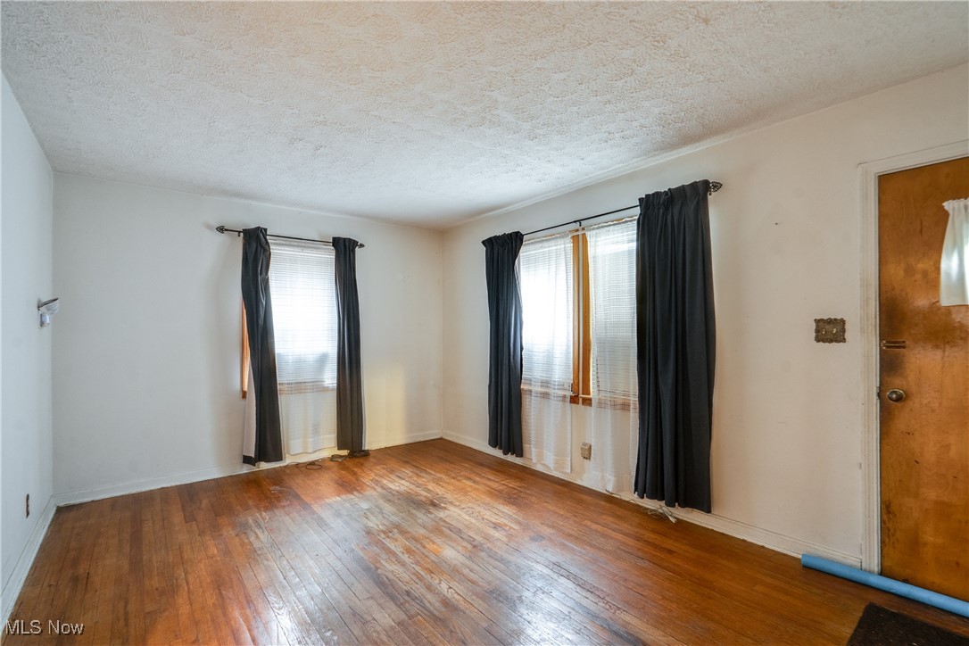 958 Carpenter Street, Akron, Ohio image 4