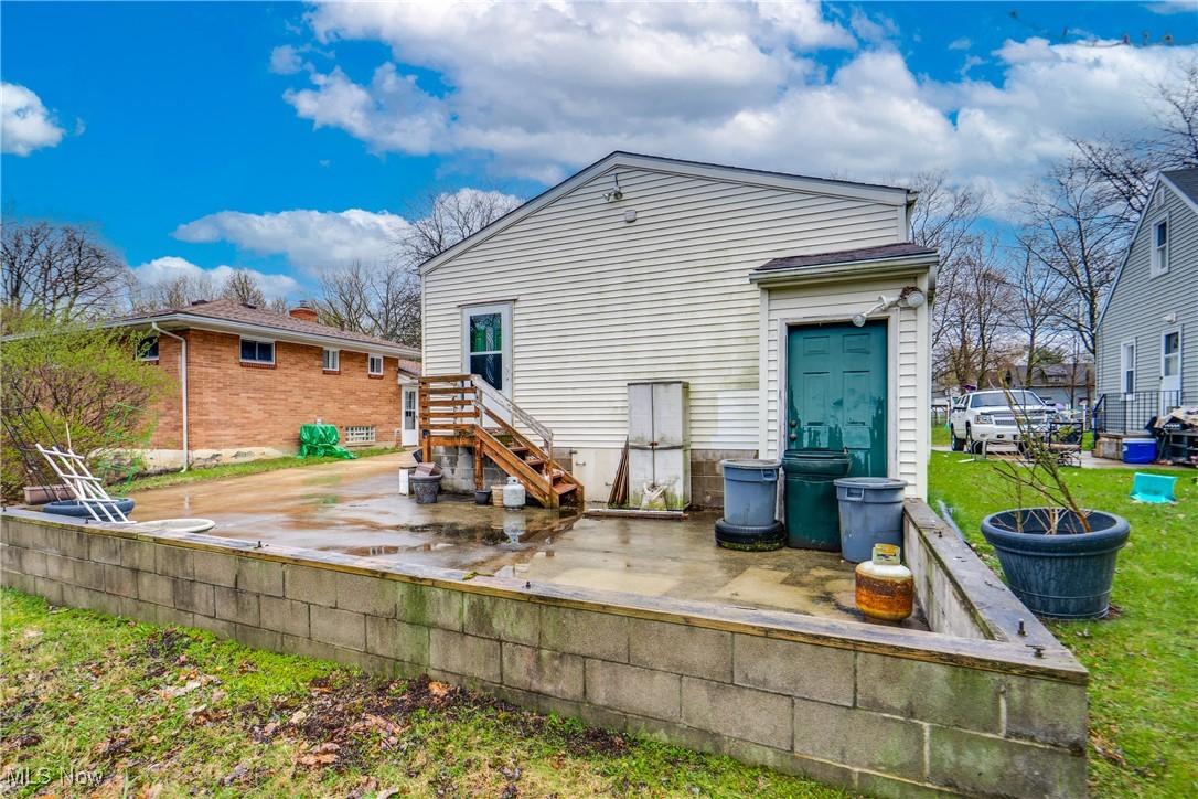958 Carpenter Street, Akron, Ohio image 24
