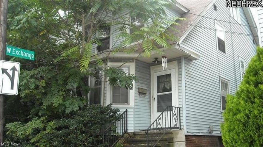 REAL ESTATE AUCTION- May 26th @ 2PM.  7 Investment Properties - Summit Co. / Mahoning Co. / Lorain Co. - Akron OH, Youngstown OH, Lorain OH. Bidding is Online Only. Great Investment Opportunity! Conventional Style Home w/3Bed, 1 Bath in Akron. This home is occupied and cash flowing needing little to no updates. This property would make a nice first home for first time home buyer or those looking for a nice investment property. Terms: 10% of high bid down day of sale with balance due in full at closing. Buyers Premium of 10% to be added to high bid price to determine the total purchase price. Any desired inspections must be completed prior to the commencement of the bidding. Property is being sold As-Is, Where-Is, with all faults. All information was derived from sources to be correct. MLS ID for the properties are: 4450580, 4451339, 4451333, 4451324, 4451291, 4454643, 4454637.