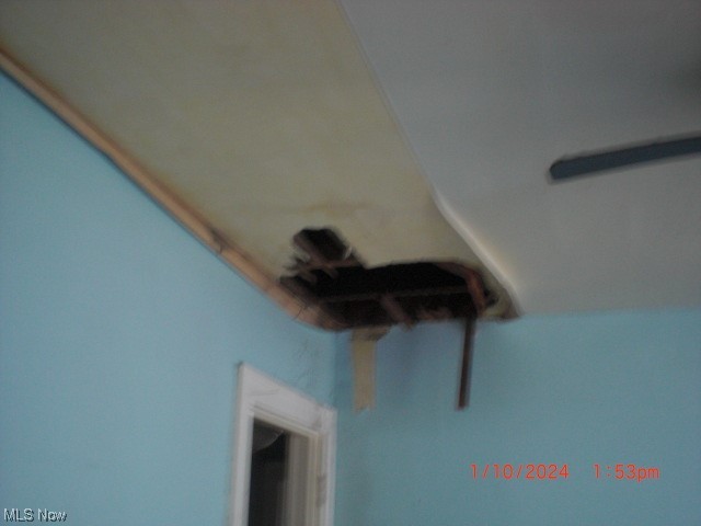 A C Spears 03 - Residential Income