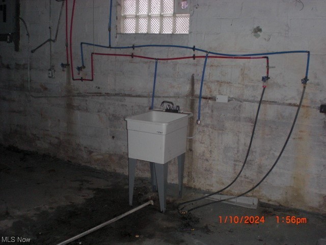 A C Spears 03 - Residential Income