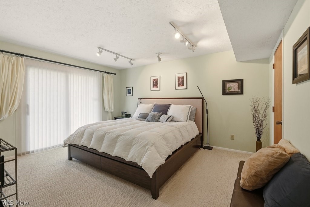 Cliffs Condo - Residential