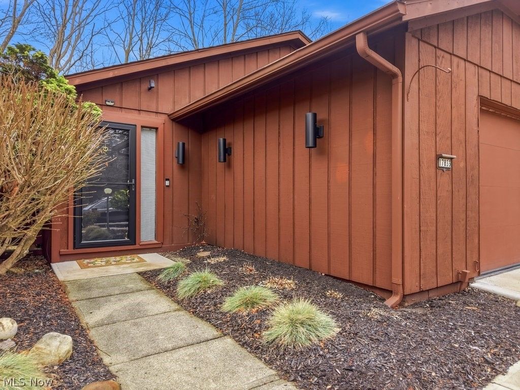 Photo of 17833 Cliffside Drive, Strongsville, OH 44136 (MLS # 5192282)