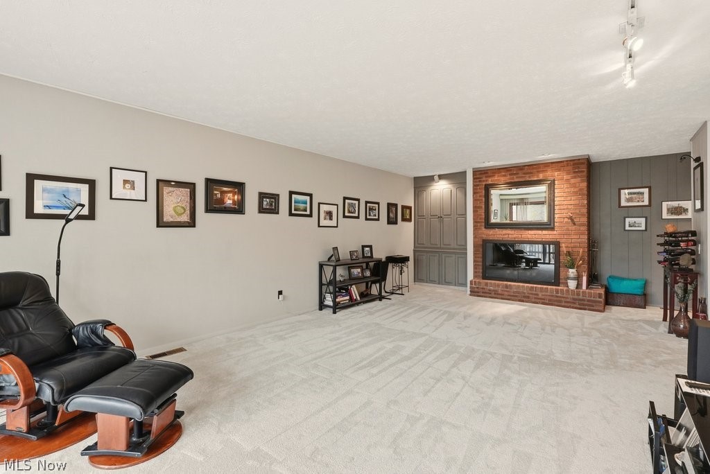 Cliffs Condo - Residential