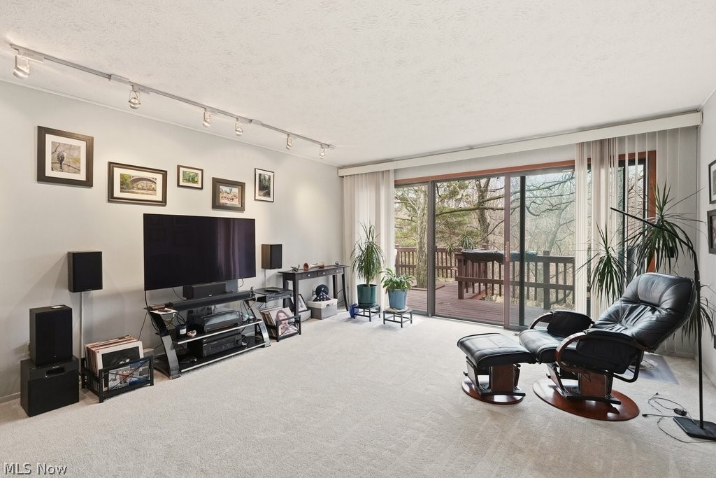 Cliffs Condo - Residential