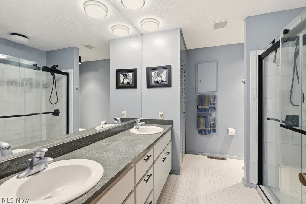 Cliffs Condo - Residential