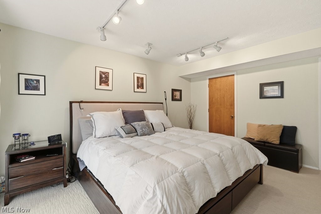 Cliffs Condo - Residential