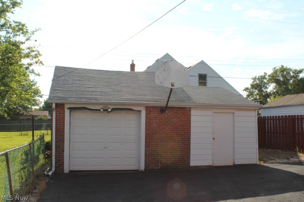 Maple Heights - Residential Lease