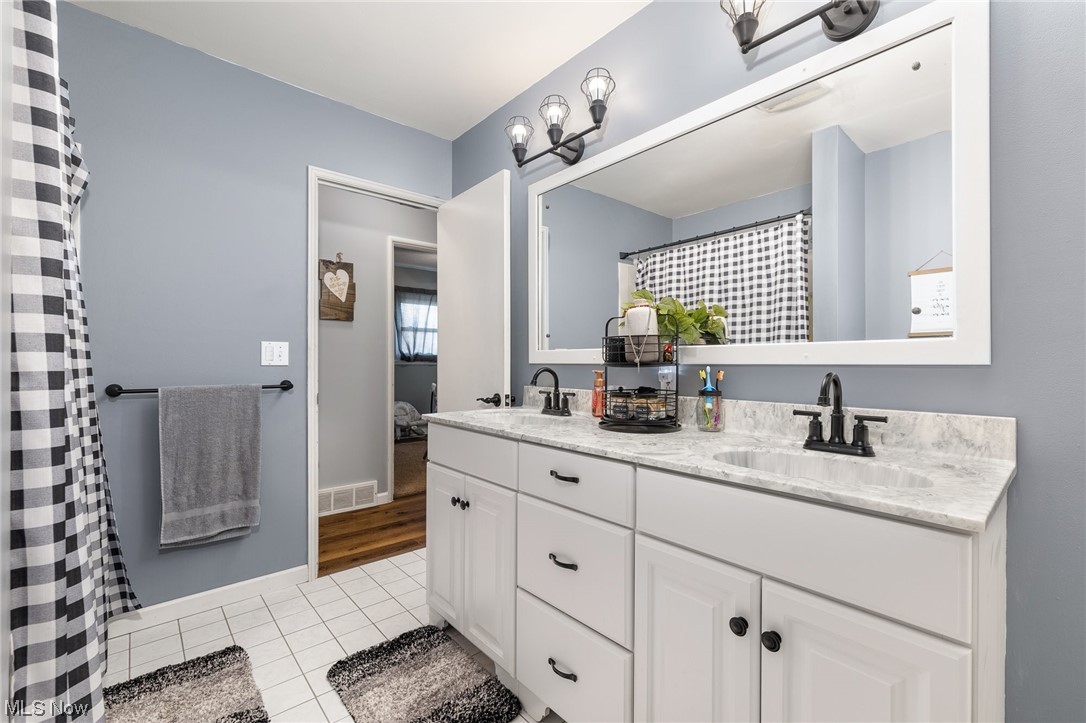 Village/Lexington - Residential