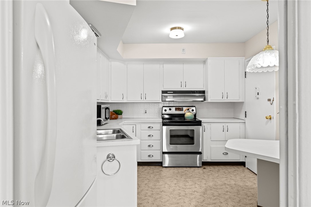 Carlton House Condo - Residential