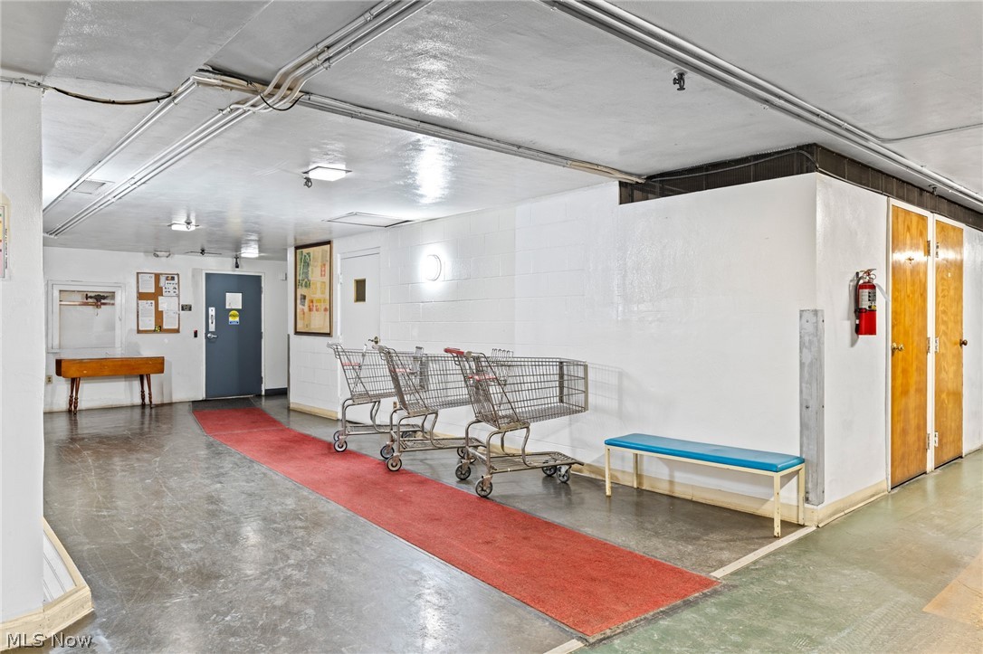 Carlton House Condo - Residential