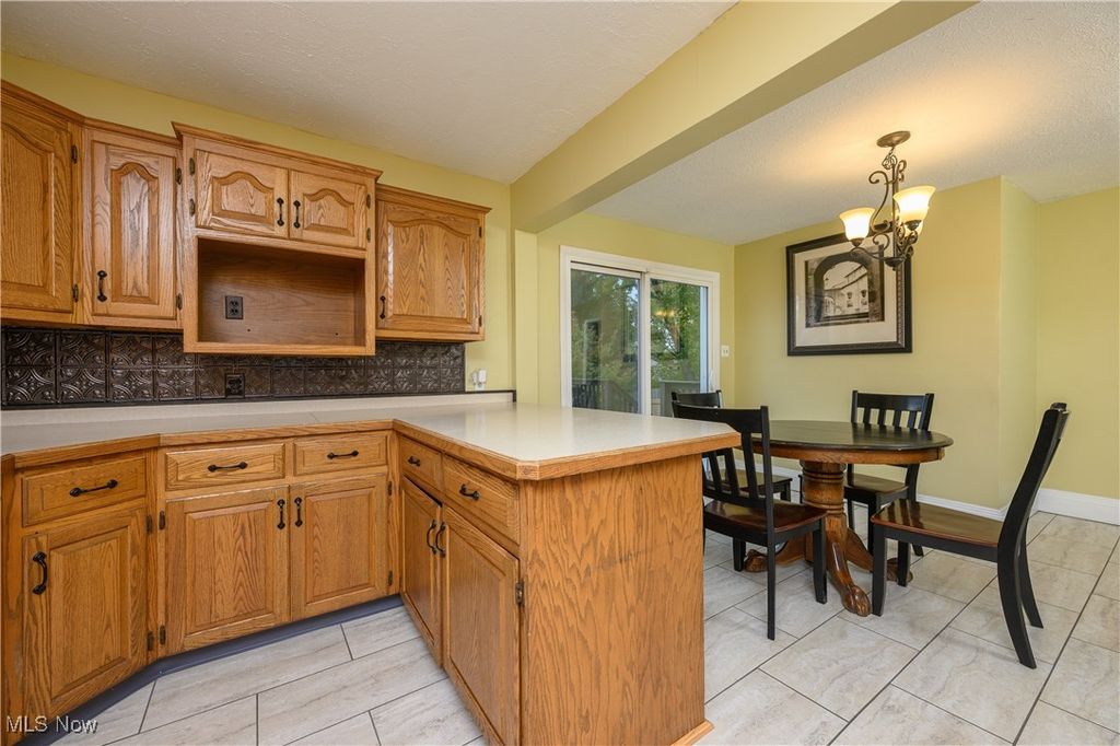 Photo of 409 Franklin Avenue, Barberton, OH 44203 (MLS # 5168613)