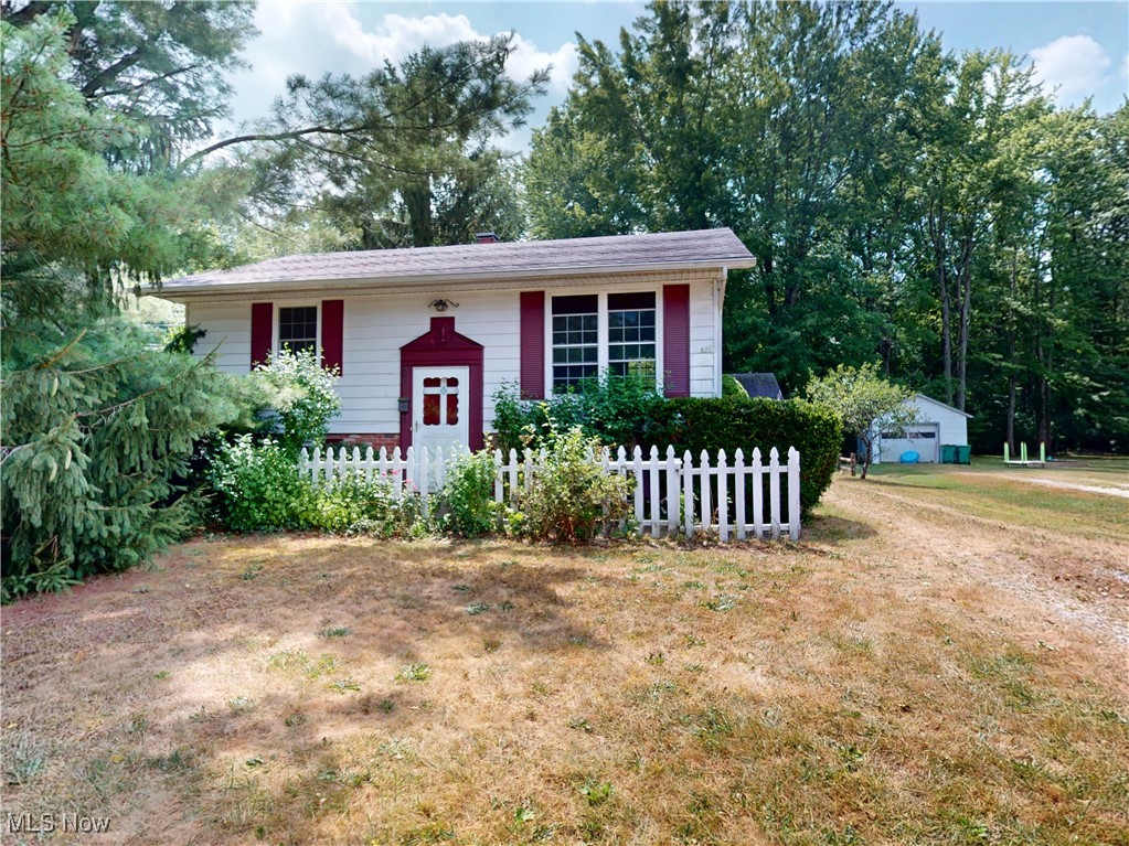 One-Owner Bi-Level with Oversized Garage in Geneva! Set on a quiet cul-de-sac street close to the charm of downtown Geneva this 3 bedroom home is overflowing with potential. If you are a car enthusiast or backyard mechanic the possibilities are endless with this diamond-in-the-rough. Highlights include: a fenced, back yard, newer windows, whole-house generator, and a 4 car garage. Call for your showing today!