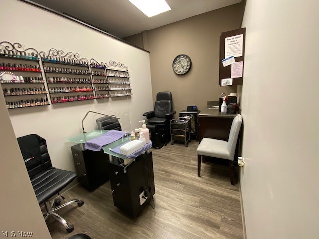 Rolling Hills Shopping Plaza - Commercial Lease