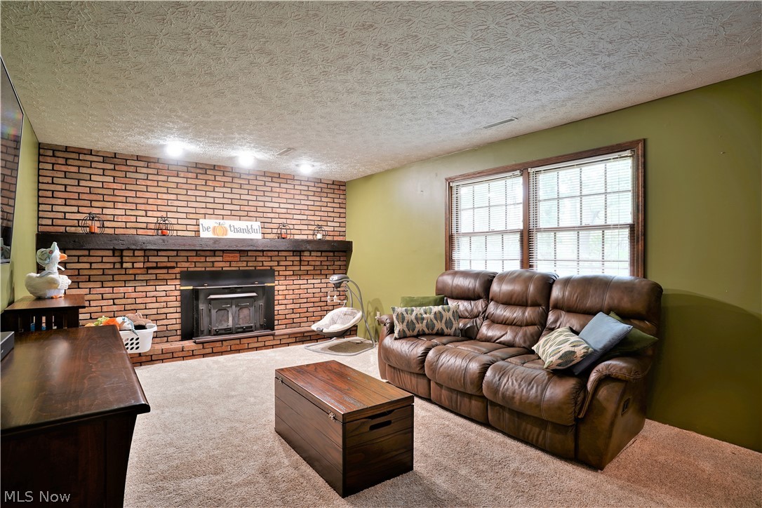 Elmcreek Knolls - Residential