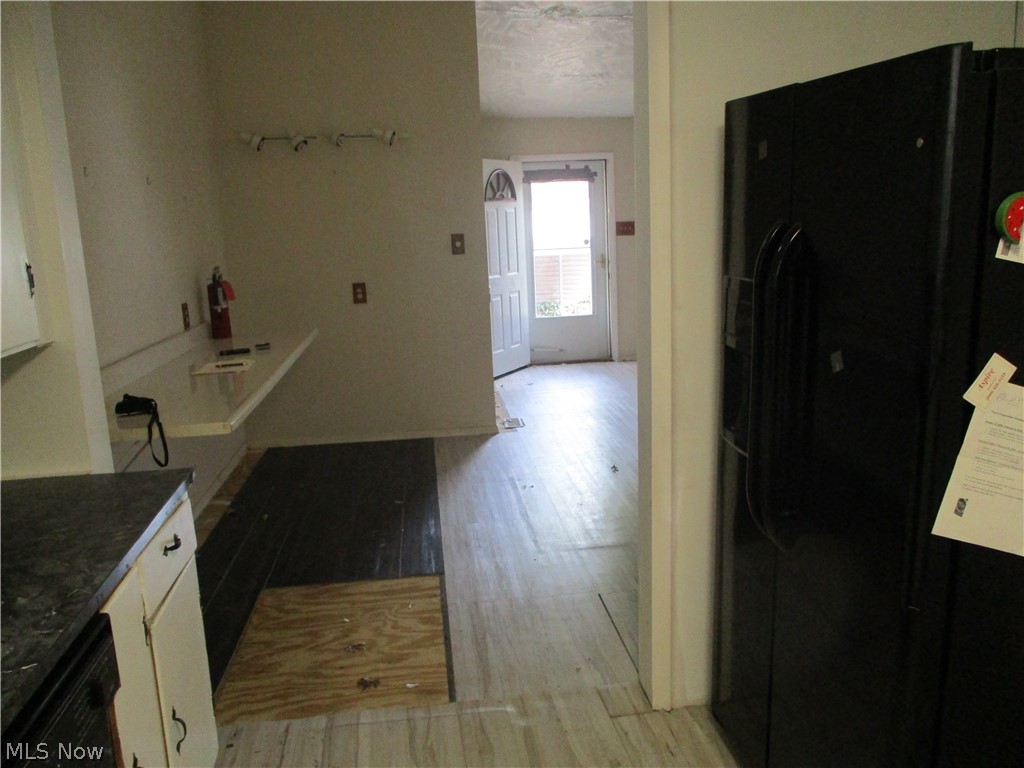 1057 Bloomfield Avenue, Akron, Ohio image 4