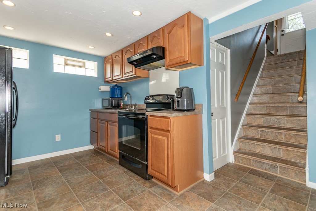 15435 Darke Boulevard, Brook Park, Ohio image 35