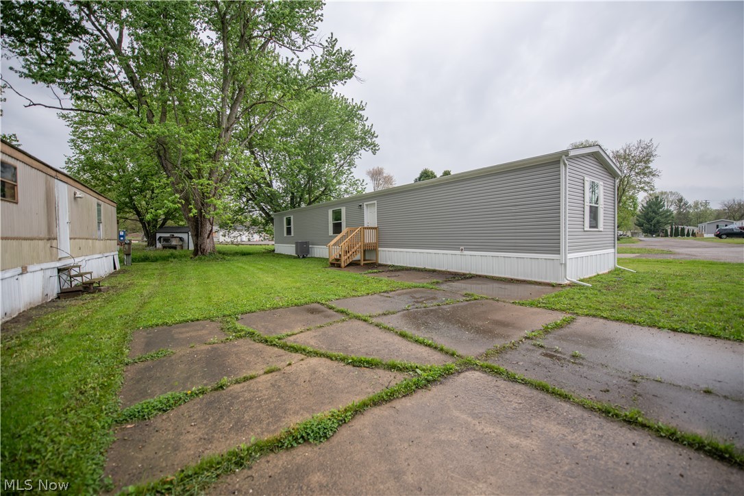 14000 Lincoln Street 32