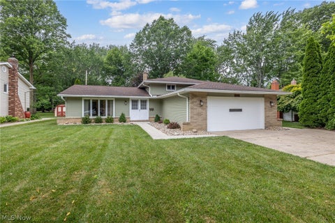 Homes For Sale - 4668 Azalea Lane<br/> North Olmsted, OH 44070