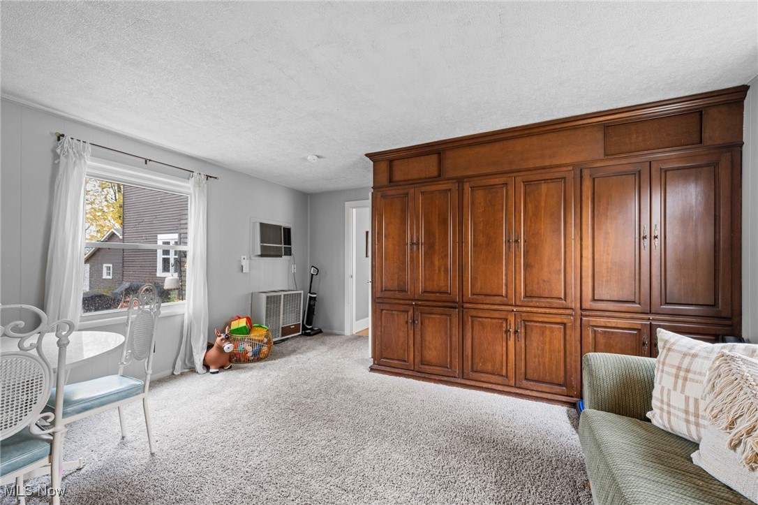 Midland Moor 01 - Residential