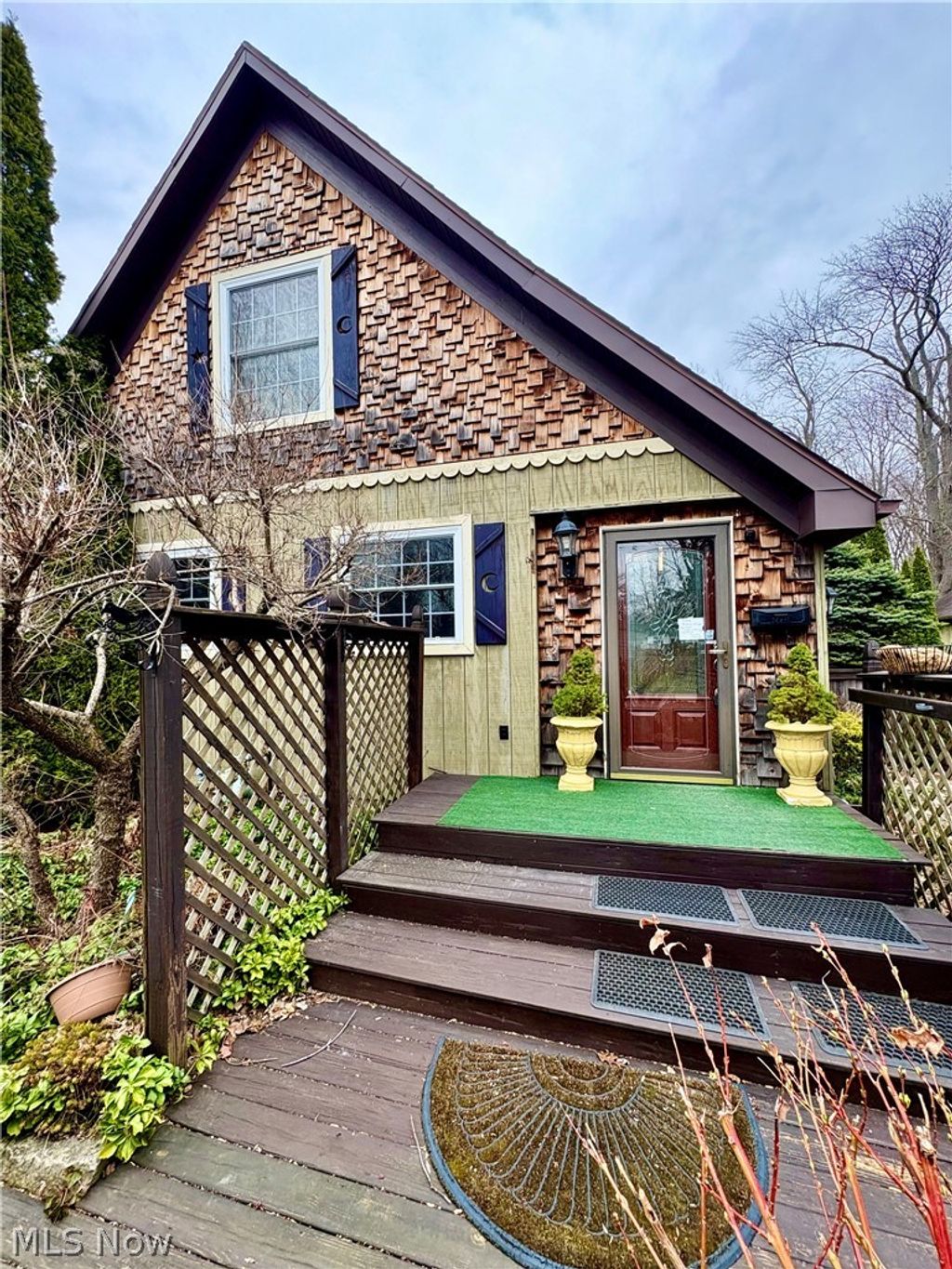 Photo of 600 Lakeview Avenue, Conneaut, OH 44030 (MLS # 5196317)