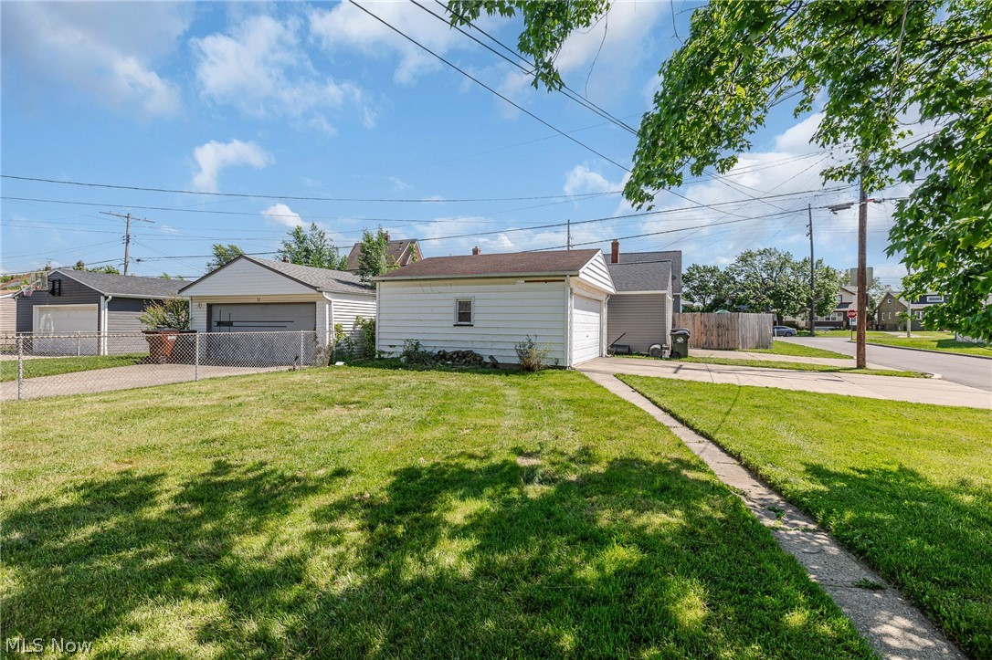 H A Stahl Props Cos Ridgewood - Residential