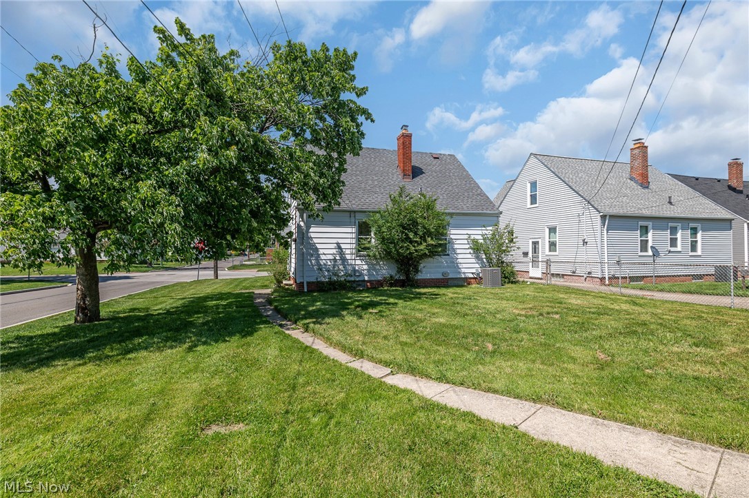 H A Stahl Props Cos Ridgewood - Residential