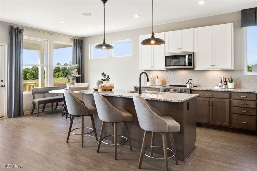 The Estates of Columbia Ridge - Residential