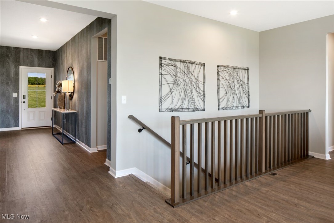 The Estates of Columbia Ridge - Residential