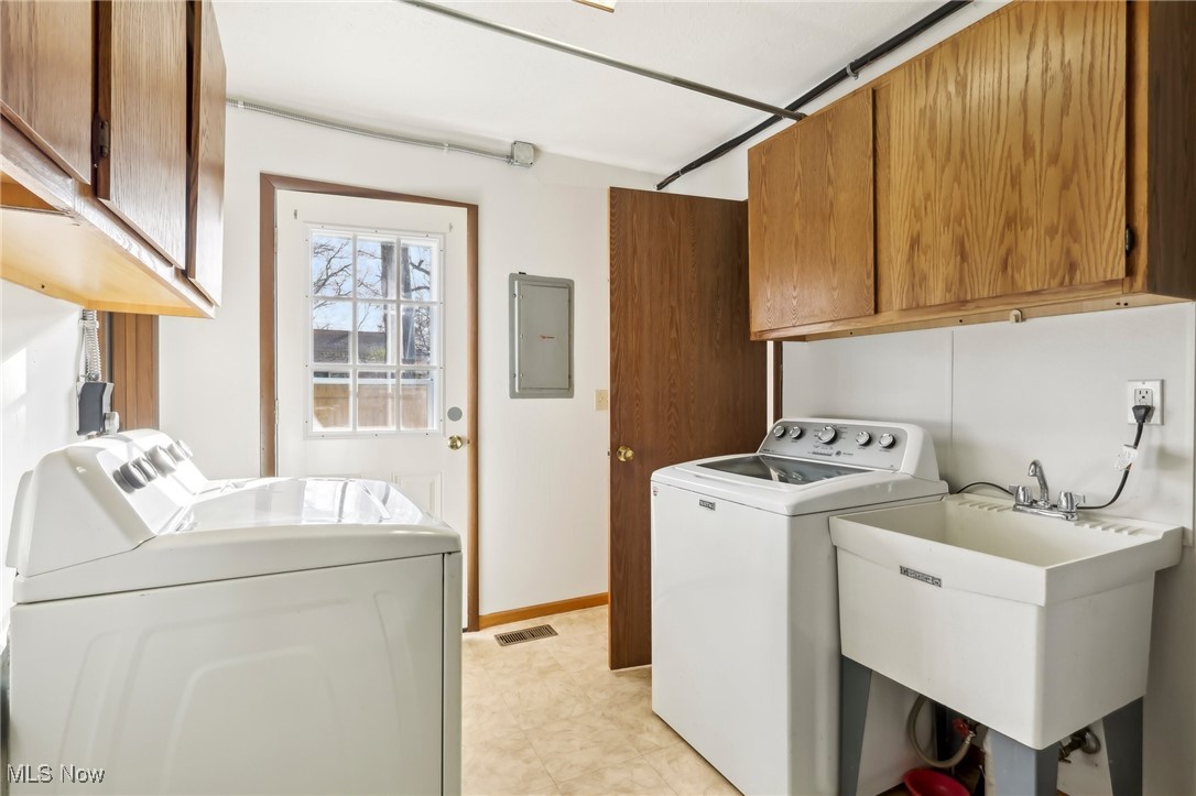 5575 Orchid Avenue, Mentor, Ohio image 32