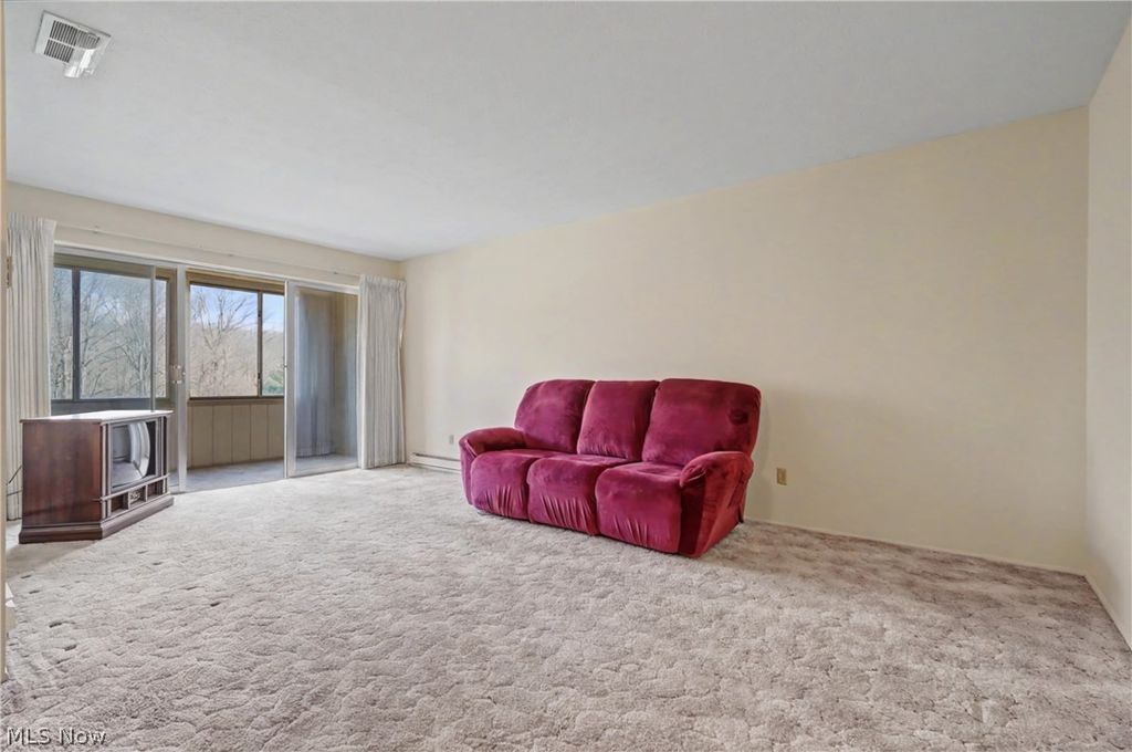 Photo of 3064 Kent Road #403, Stow, OH 44224 (MLS # 5191822)