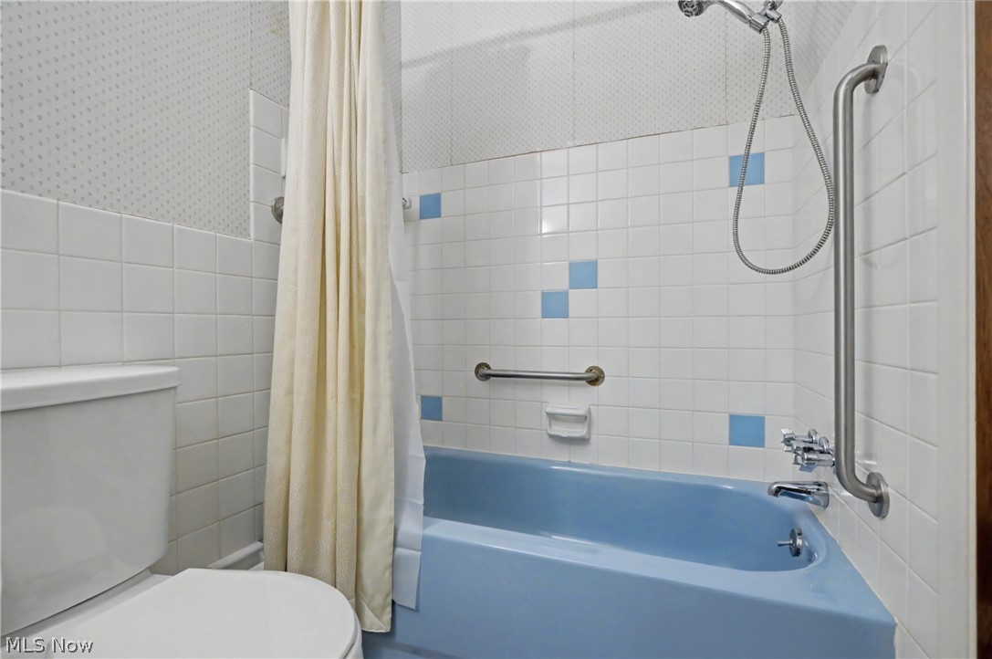 Silver Lake Towers Condo - Residential